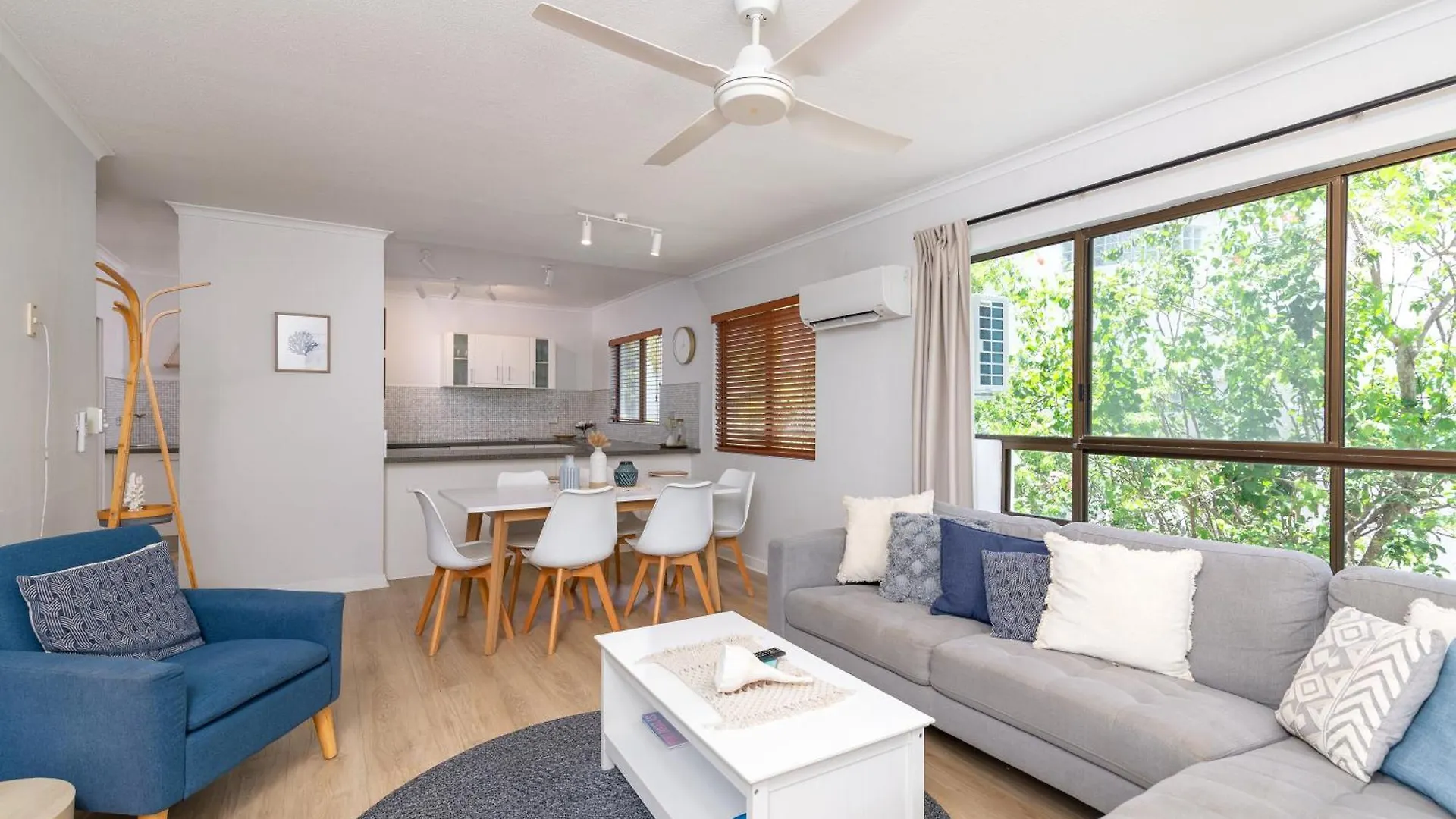 Tropical Reef Apartments Port Douglas Australia