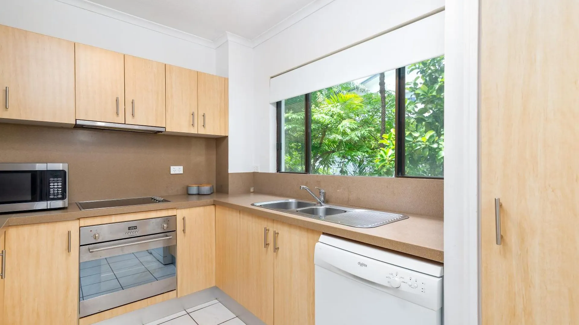 Tropical Reef Apartments Port Douglas