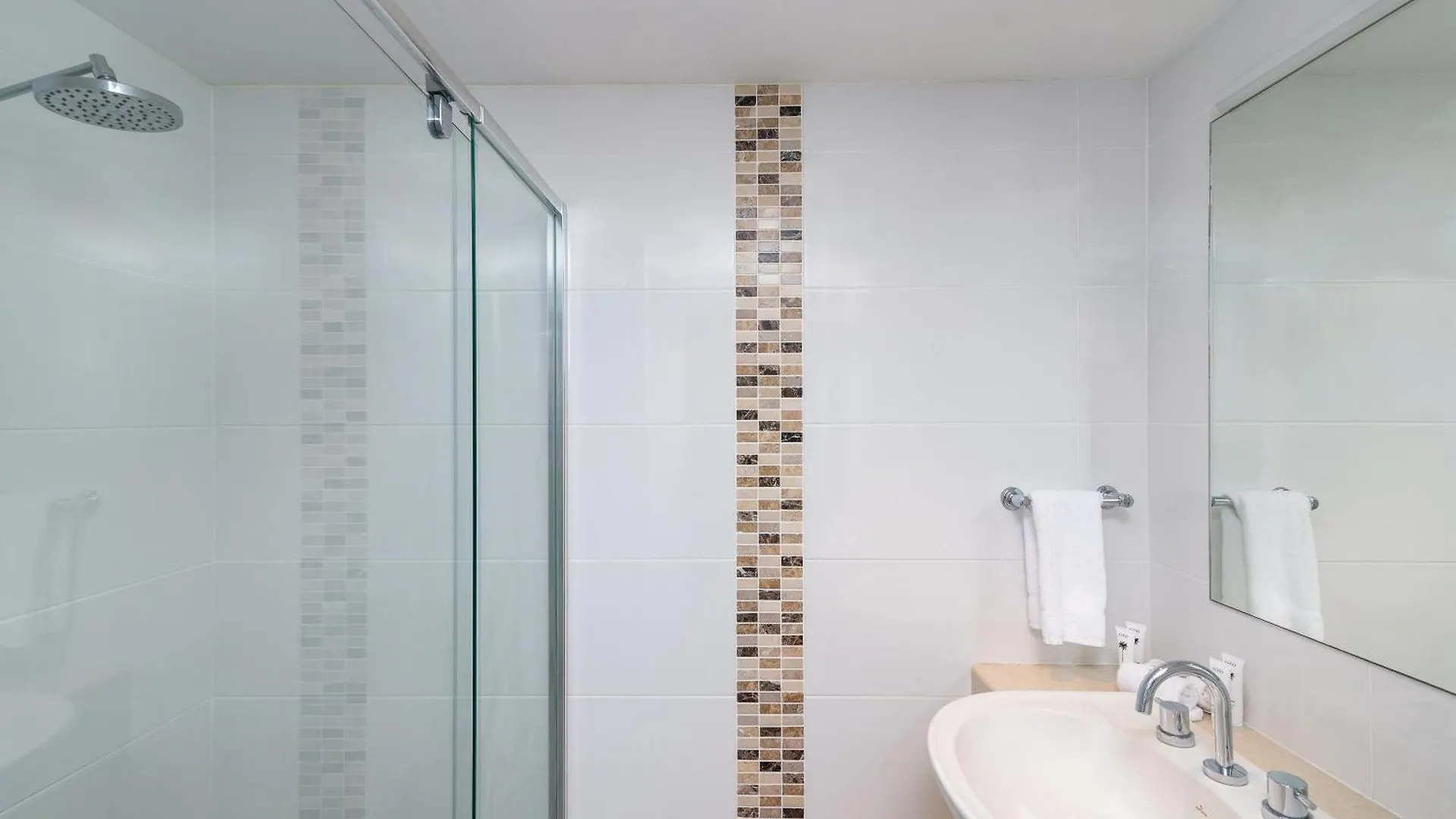 Tropical Reef Apartments Port Douglas