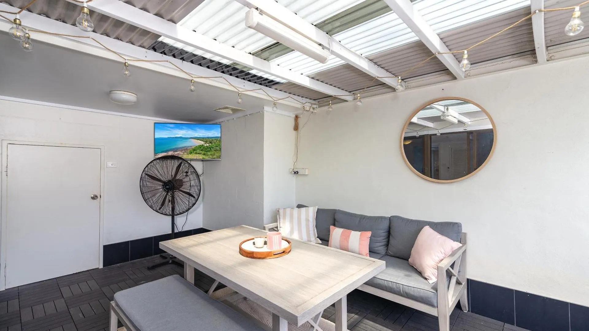Tropical Reef Apartments Port Douglas